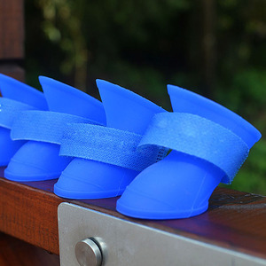 Silicone rain shoes
